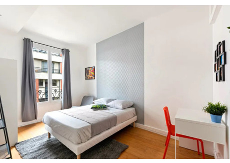 Mieszkanie do wynajęcia - Rue Victor Hugo Ivry-Sur-Seine, Francja, 280 m², 910 USD (3724 PLN), NET-90210105