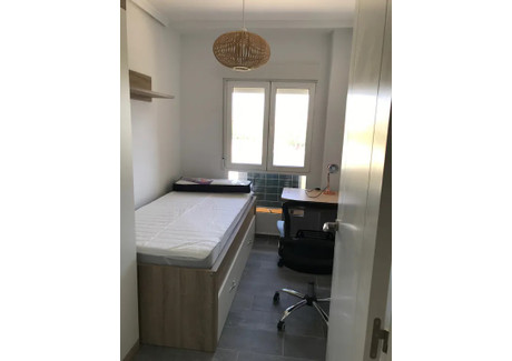 Mieszkanie do wynajęcia - Carrer del Riu Tajo Valencia, Hiszpania, 78 m², 324 USD (1244 PLN), NET-90210235