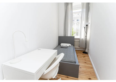 Mieszkanie do wynajęcia - Hermannstraße Berlin, Niemcy, 144 m², 733 USD (2867 PLN), NET-90210523