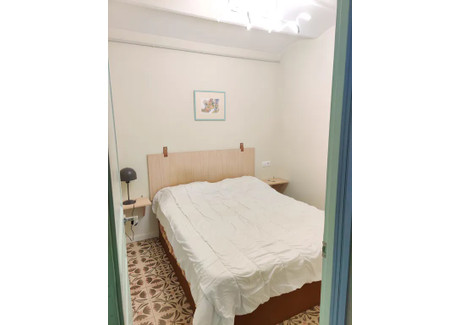 Mieszkanie do wynajęcia - Carrer de Grases Barcelona, Hiszpania, 65 m², 619 USD (2568 PLN), NET-90210659