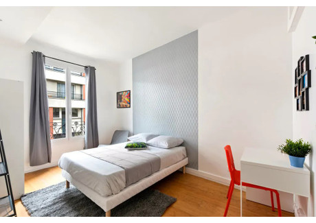 Mieszkanie do wynajęcia - Rue Victor Hugo Ivry-Sur-Seine, Francja, 280 m², 890 USD (3505 PLN), NET-90210954