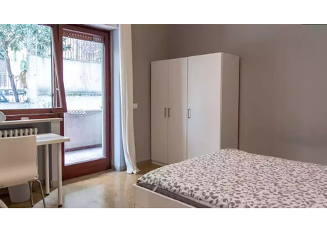 Mieszkanie do wynajęcia - Via Aquileia Rome, Włochy, 120 m², 833 USD (3459 PLN), NET-90210972