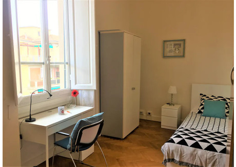 Mieszkanie do wynajęcia - Via Castelfidardo Florence, Włochy, 200 m², 602 USD (2515 PLN), NET-90210983