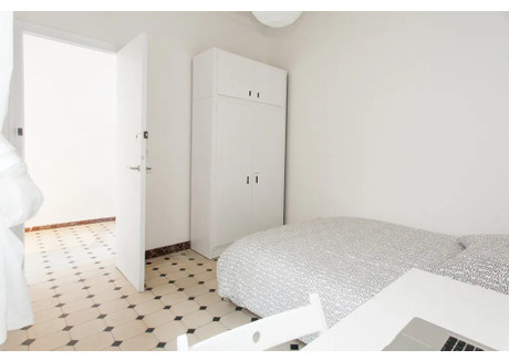 Mieszkanie do wynajęcia - Carrer de València Barcelona, Hiszpania, 160 m², 584 USD (2354 PLN), NET-90211056