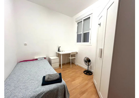 Mieszkanie do wynajęcia - Carrer de Muntaner Barcelona, Hiszpania, 140 m², 513 USD (2097 PLN), NET-90211405