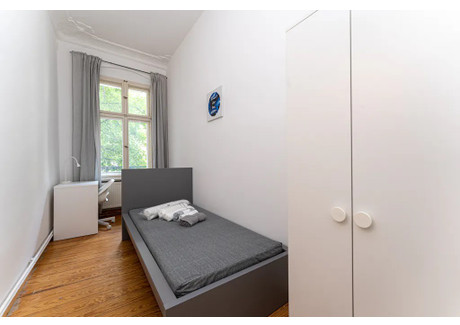 Mieszkanie do wynajęcia - Gabriel-Max-Straße Berlin, Niemcy, 68 m², 686 USD (2684 PLN), NET-90211602