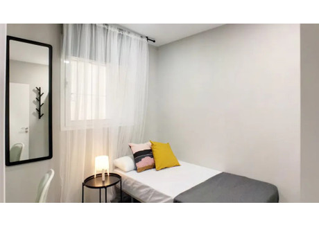 Mieszkanie do wynajęcia - Calle de José Abascal Madrid, Hiszpania, 81 m², 698 USD (2682 PLN), NET-90211862