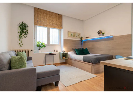 Mieszkanie do wynajęcia - Calle de las Huertas Madrid, Hiszpania, 120 m², 823 USD (3260 PLN), NET-90211874