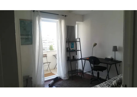 Mieszkanie do wynajęcia - Praça Professor Santos Andrea Lisbon, Portugalia, 50 m², 484 USD (2009 PLN), NET-90212777