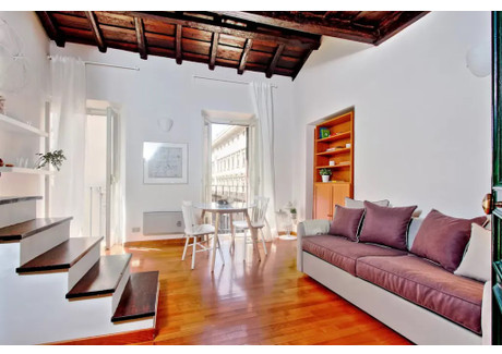 Mieszkanie do wynajęcia - Via di Santa Maria in Via Rome, Włochy, 55 m², 2746 USD (10 543 PLN), NET-90212828