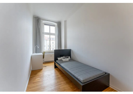 Mieszkanie do wynajęcia - Greifswalder Straße Berlin, Niemcy, 68 m², 724 USD (2961 PLN), NET-90213421