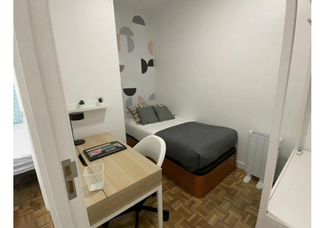 Mieszkanie do wynajęcia - Passeig de Manuel Girona Barcelona, Hiszpania, 95 m², 626 USD (2515 PLN), NET-90225723