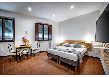 Mieszkanie do wynajęcia - Via dei Pilastri Florence, Włochy, 30 m², 1442 USD (5985 PLN), NET-90226056