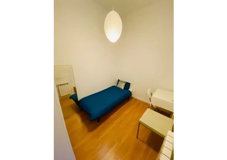 Mieszkanie do wynajęcia - Calle de las Infantas Madrid, Hiszpania, 130 m², 594 USD (2341 PLN), NET-90227368