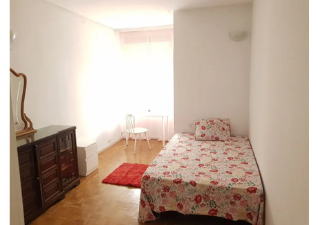 Mieszkanie do wynajęcia - Calle de Guzmán el Bueno Madrid, Hiszpania, 180 m², 651 USD (2545 PLN), NET-90228508