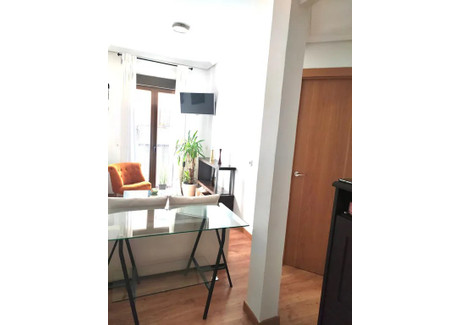 Mieszkanie do wynajęcia - Calle de Juan de Olías Madrid, Hiszpania, 42 m², 1346 USD (5585 PLN), NET-90229470