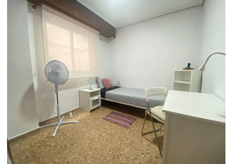 Mieszkanie do wynajęcia - Avinguda de la Constitució Valencia, Hiszpania, 140 m², 380 USD (1555 PLN), NET-90220003