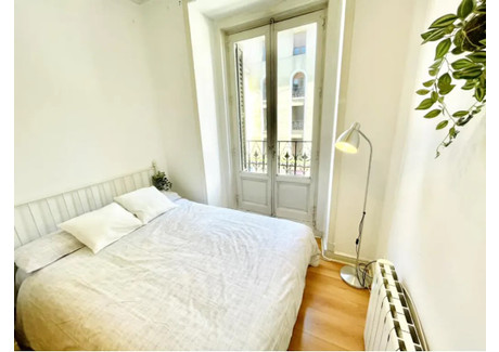 Mieszkanie do wynajęcia - Calle de Toledo Madrid, Hiszpania, 100 m², 721 USD (2775 PLN), NET-90220814