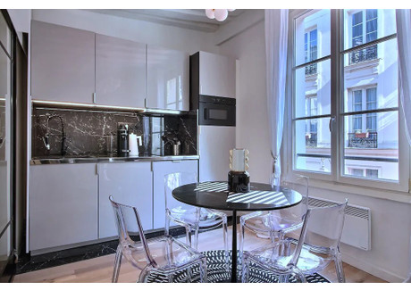 Mieszkanie do wynajęcia - Rue Sainte-Croix-de-la-Bretonnerie Paris, Francja, 24 m², 2968 USD (11 962 PLN), NET-90220941