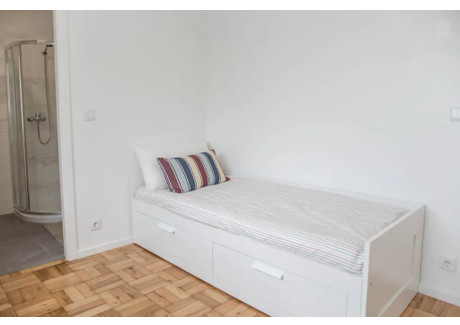 Mieszkanie do wynajęcia - Rua Central da Giesta Gondomar, Portugalia, 100 m², 465 USD (1902 PLN), NET-90221041