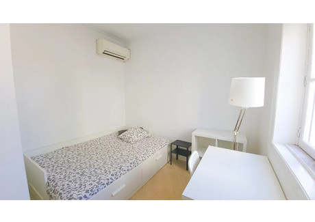 Dom do wynajęcia - Rua Dom Afonso Henriques Gondomar, Portugalia, 600 m², 424 USD (1740 PLN), NET-90221052