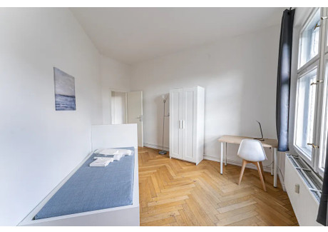 Mieszkanie do wynajęcia - Gabriel-Max-Straße Berlin, Niemcy, 93 m², 730 USD (2853 PLN), NET-90221685