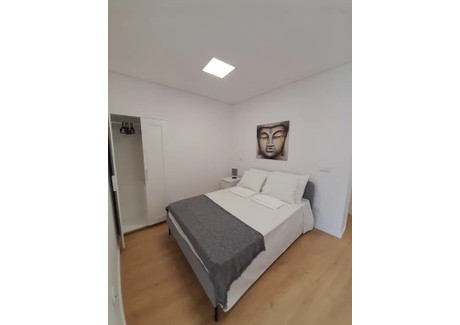 Mieszkanie do wynajęcia - Rua de Cedofeita Porto, Portugalia, 30 m², 846 USD (3510 PLN), NET-90221763