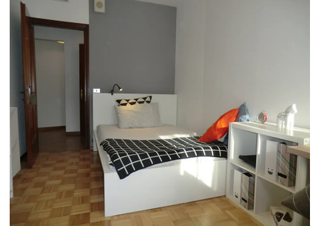 Mieszkanie do wynajęcia - Via Piovese Padova, Włochy, 100 m², 494 USD (2052 PLN), NET-90221976