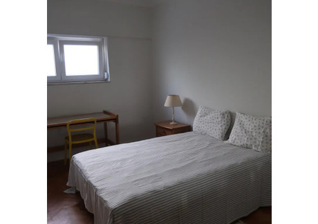 Mieszkanie do wynajęcia - Calçada do Tojal Lisbon, Portugalia, 80 m², 377 USD (1541 PLN), NET-90221987