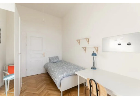 Mieszkanie do wynajęcia - náměstí Kinských Prague, Czechy, 118 m², 682 USD (2688 PLN), NET-90222669