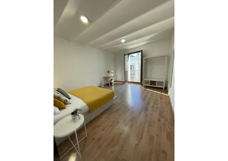 Mieszkanie do wynajęcia - Carrer Nou de la Rambla Barcelona, Hiszpania, 77 m², 749 USD (3133 PLN), NET-90234262