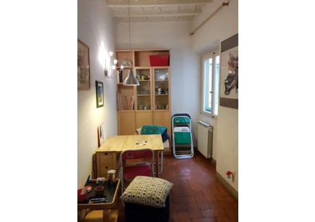 Mieszkanie do wynajęcia - Via Romana Florence, Włochy, 60 m², 1547 USD (6420 PLN), NET-90234409