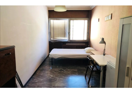 Mieszkanie do wynajęcia - Via Francesco Orestano Rome, Włochy, 120 m², 590 USD (2449 PLN), NET-90236168