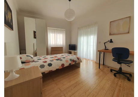 Mieszkanie do wynajęcia - Rua Egas Moniz Oeiras, Portugalia, 75 m², 557 USD (2311 PLN), NET-90236903