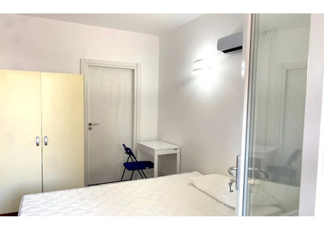 Mieszkanie do wynajęcia - Via di Carcaricola Rome, Włochy, 80 m², 544 USD (2226 PLN), NET-90237809