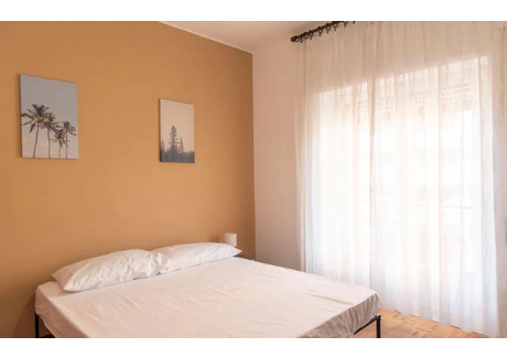 Mieszkanie do wynajęcia - Viale di Vigna Pia Rome, Włochy, 120 m², 651 USD (2545 PLN), NET-90237959