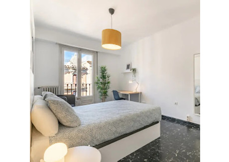 Mieszkanie do wynajęcia - Carrer del Rosselló Barcelona, Hiszpania, 175 m², 897 USD (3445 PLN), NET-90238054