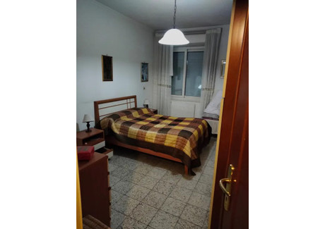 Mieszkanie do wynajęcia - Viale Santa Rita da Cascia Rome, Włochy, 70 m², 276 USD (1059 PLN), NET-90238182