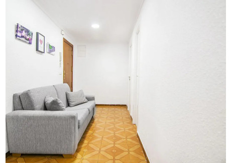 Mieszkanie do wynajęcia - Carrer del Riu Escalona Valencia, Hiszpania, 80 m², 1654 USD (6352 PLN), NET-90238497