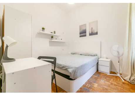 Mieszkanie do wynajęcia - Carrer de Balmes Barcelona, Hiszpania, 250 m², 699 USD (2864 PLN), NET-90238988