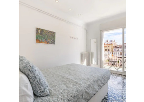 Mieszkanie do wynajęcia - Carrer del Rosselló Barcelona, Hiszpania, 175 m², 853 USD (3265 PLN), NET-90239023