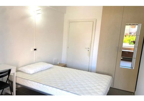 Mieszkanie do wynajęcia - Via di Carcaricola Rome, Włochy, 80 m², 544 USD (2087 PLN), NET-90239130