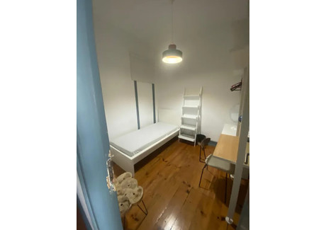 Mieszkanie do wynajęcia - Rua Heróis de Quionga Lisbon, Portugalia, 88 m², 419 USD (1712 PLN), NET-90239358