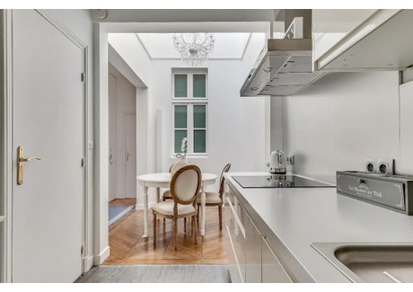 Mieszkanie do wynajęcia - Rue Godot de Mauroy Paris, Francja, 75 m², 893 USD (3597 PLN), NET-90230381