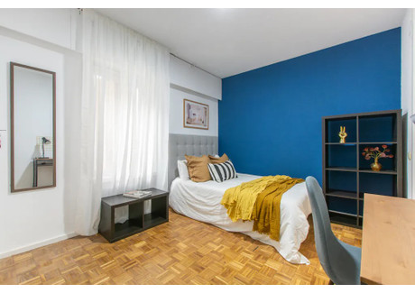 Mieszkanie do wynajęcia - Calle del Pez Austral Madrid, Hiszpania, 170 m², 884 USD (3563 PLN), NET-90231011