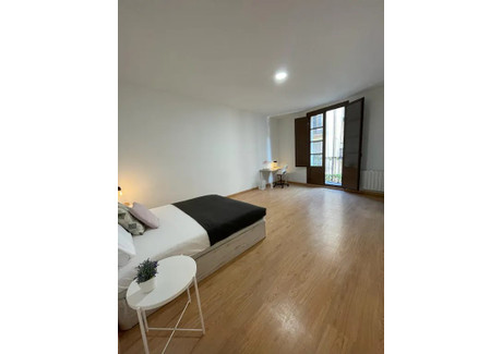 Mieszkanie do wynajęcia - Carrer Nou de la Rambla Barcelona, Hiszpania, 142 m², 709 USD (2943 PLN), NET-90231979