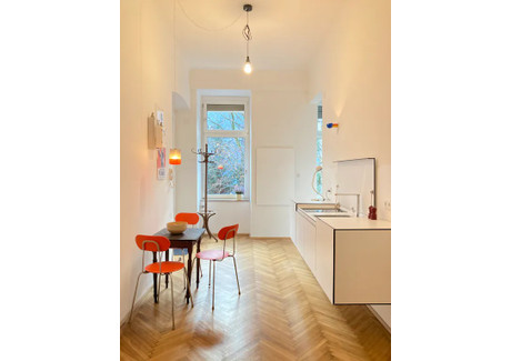 Mieszkanie do wynajęcia - Zwölfergasse Vienna, Austria, 31 m², 1327 USD (5110 PLN), NET-90232454