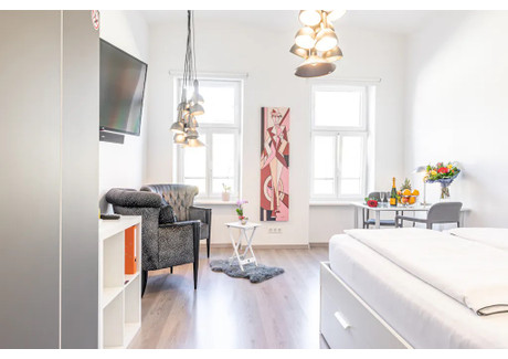 Mieszkanie do wynajęcia - Hütteldorfer Straße Vienna, Austria, 32 m², 1031 USD (4064 PLN), NET-90232574