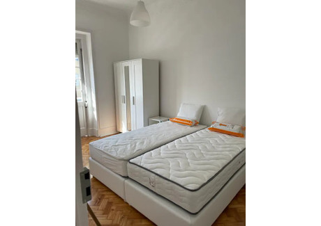 Mieszkanie do wynajęcia - Rua António Gonçalves Lisbon, Portugalia, 140 m², 725 USD (2974 PLN), NET-90232570