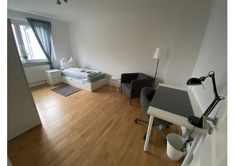 Mieszkanie do wynajęcia - Manteuffelstraße Berlin, Niemcy, 68 m², 735 USD (2872 PLN), NET-90233368